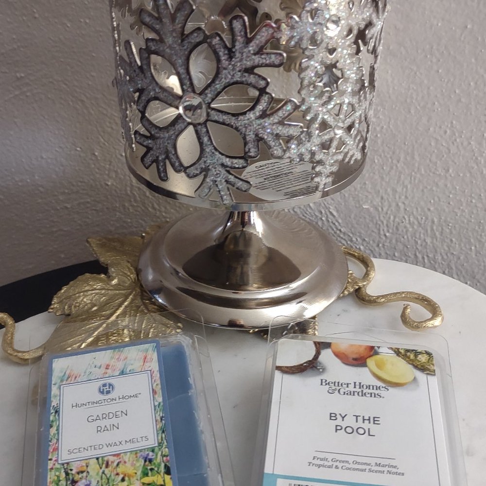 Bath & Body Works Snow Flake 3 Wick Candle Holder + Extras EXCELLENT Condition